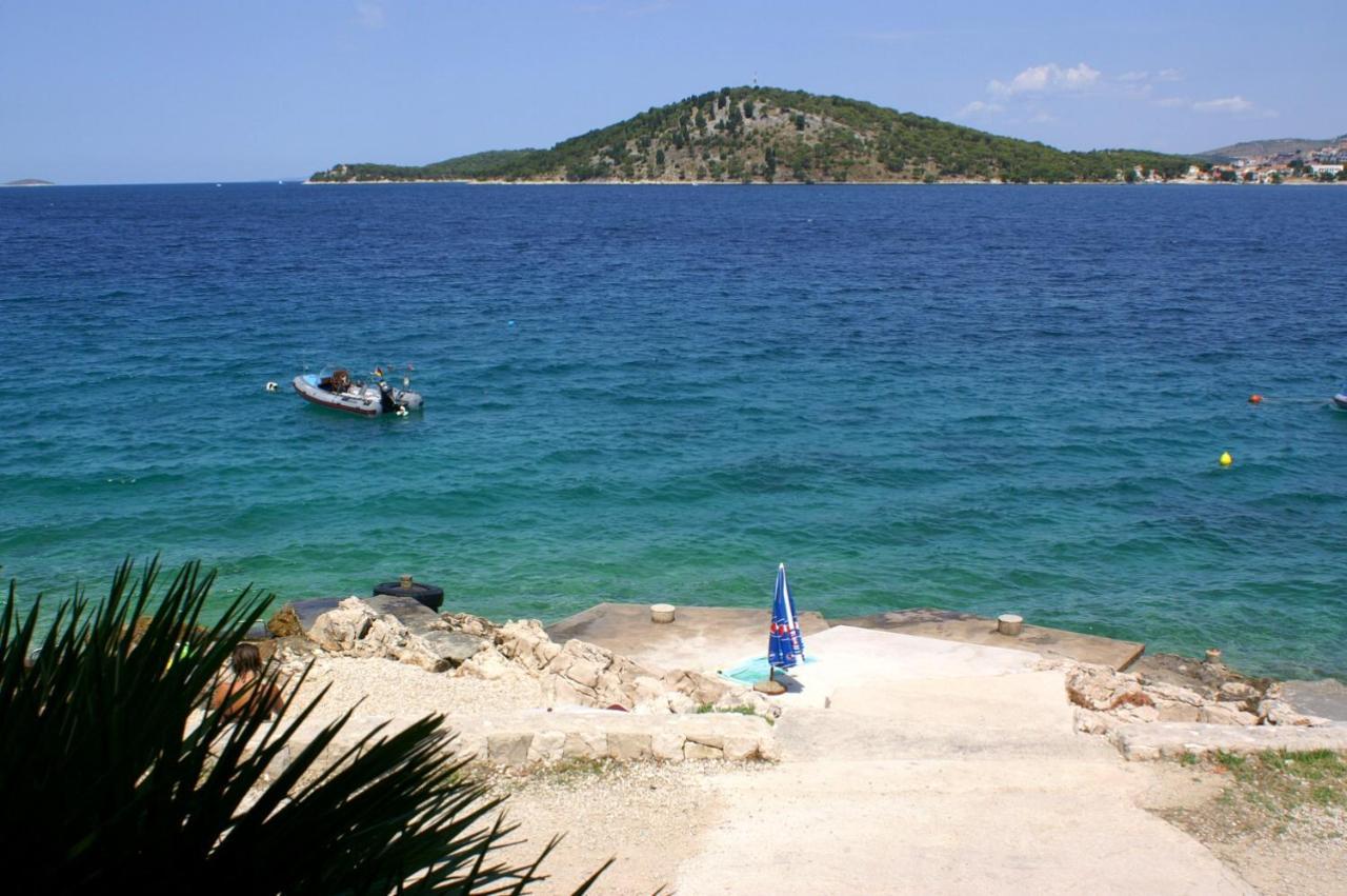 Apartments By The Sea Razanj, Rogoznica - 4253 Ražanj Exterior foto