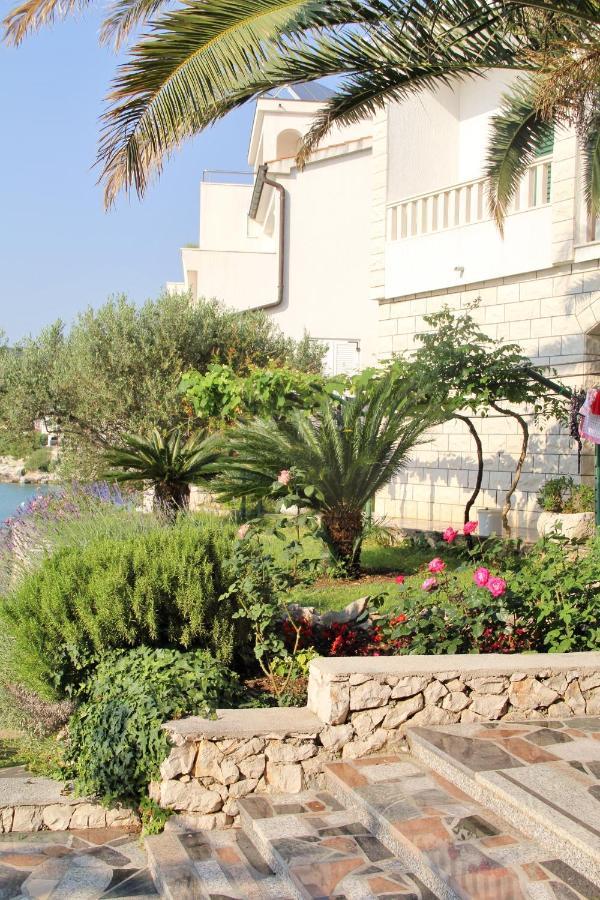 Apartments By The Sea Razanj, Rogoznica - 4253 Ražanj Exterior foto