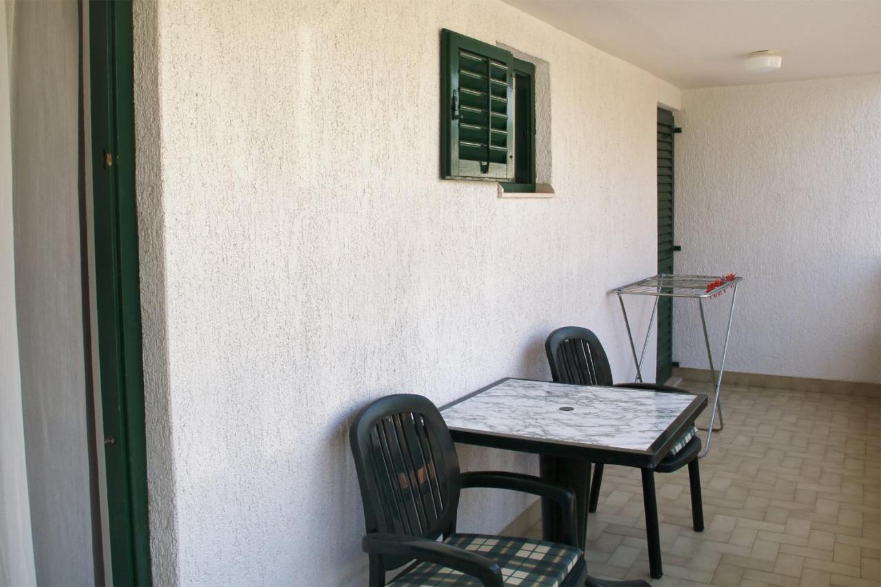 Apartments By The Sea Razanj, Rogoznica - 4253 Ražanj Exterior foto