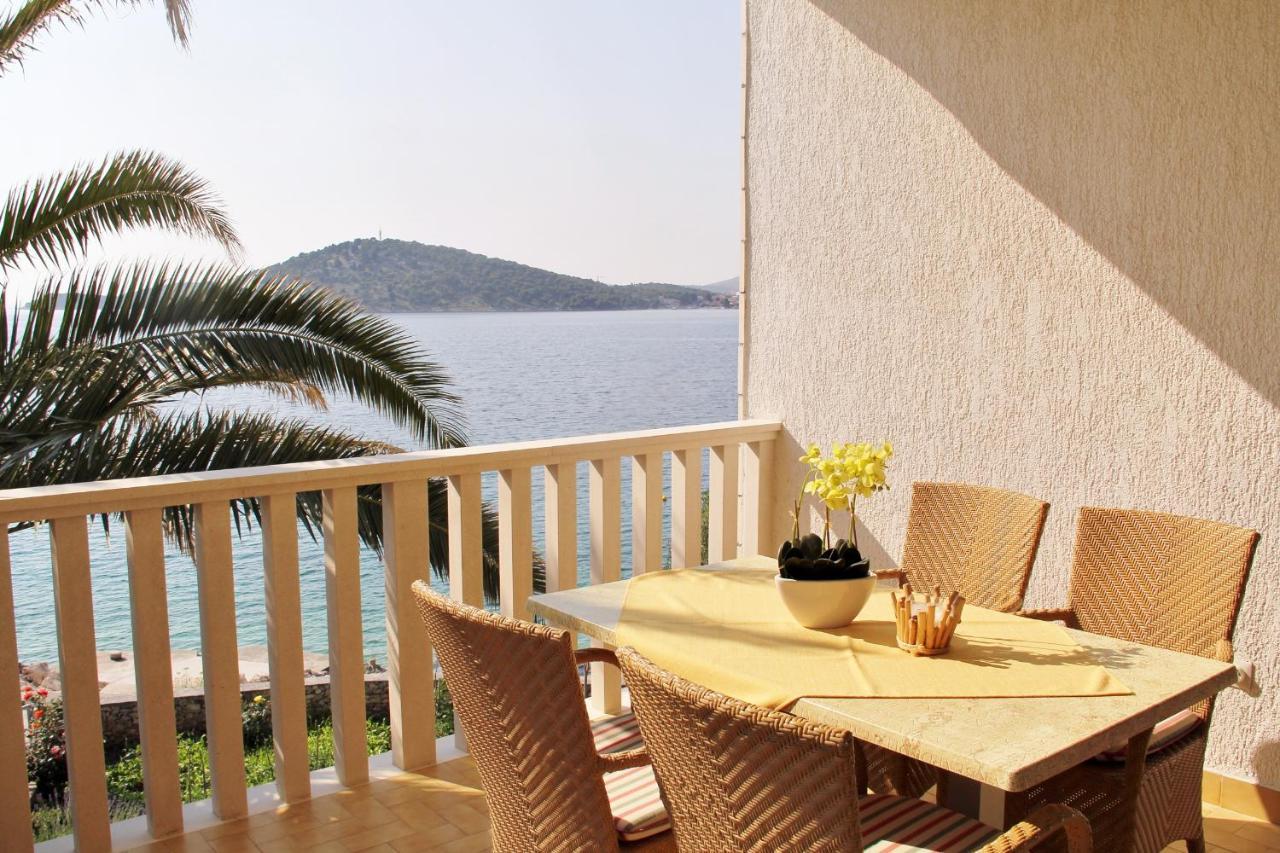 Apartments By The Sea Razanj, Rogoznica - 4253 Ražanj Exterior foto